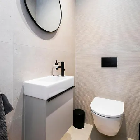Airy 2-br W/ Open Layout & Modern Design * Сплит