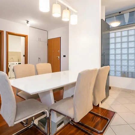 Airy 2-br W/ Open Layout & Modern Design * Сплит